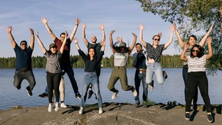 Internationella studenter vid Nydalasjön